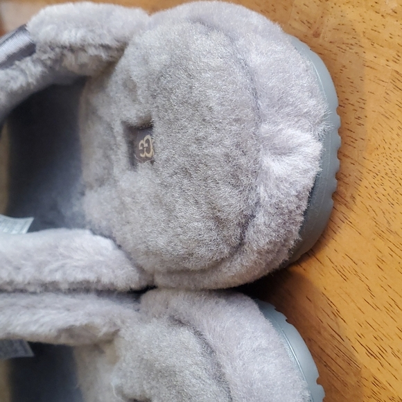 Nwob ugg fluff you slippers - Picture 7 of 10